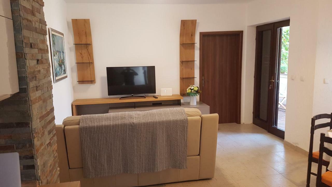 Apartment Lavanda garden Rab Town Exterior foto
