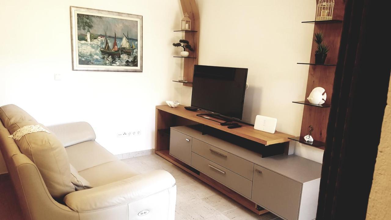 Apartment Lavanda garden Rab Town Exterior foto