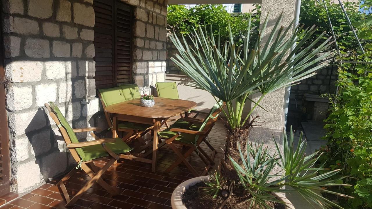 Apartment Lavanda garden Rab Town Exterior foto